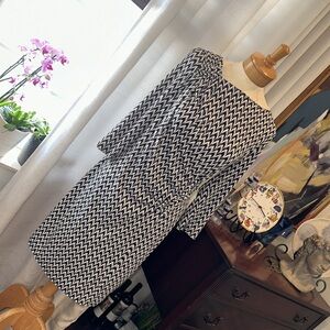 Calvin Klein cinch stretch 3/4 sleeve dress sz
10 black white